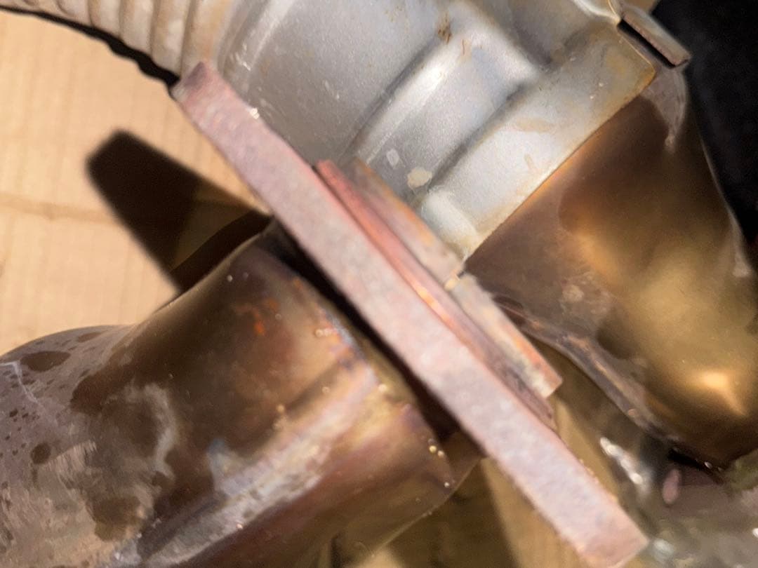 リ*件様 AW触媒純正 2本 v36スカイラインセダン250gt