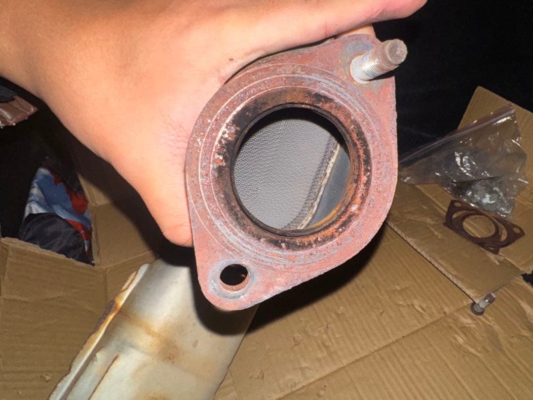 リ*件様 AW触媒純正 2本 v36スカイラインセダン250gt