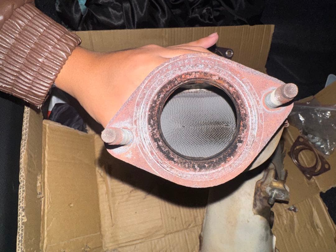 リ*件様 AW触媒純正 2本 v36スカイラインセダン250gt