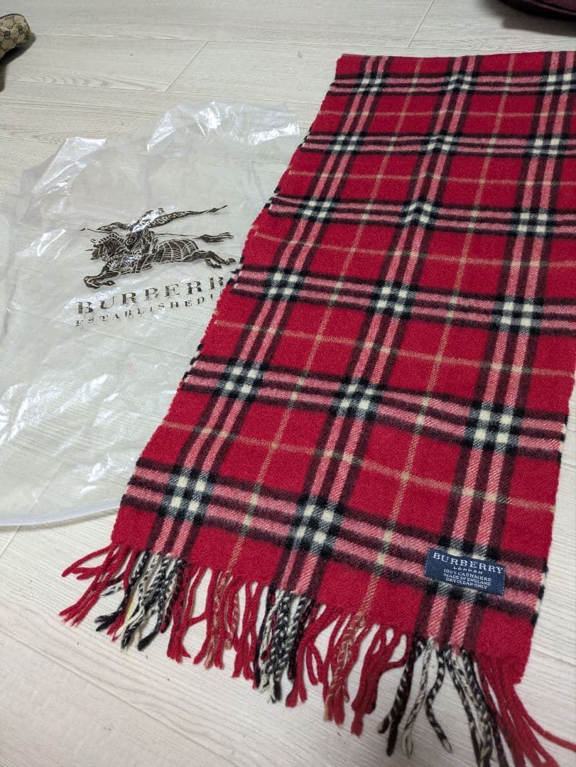 暖かい高級BURBERRY 赤 チェック柄 マフラー
