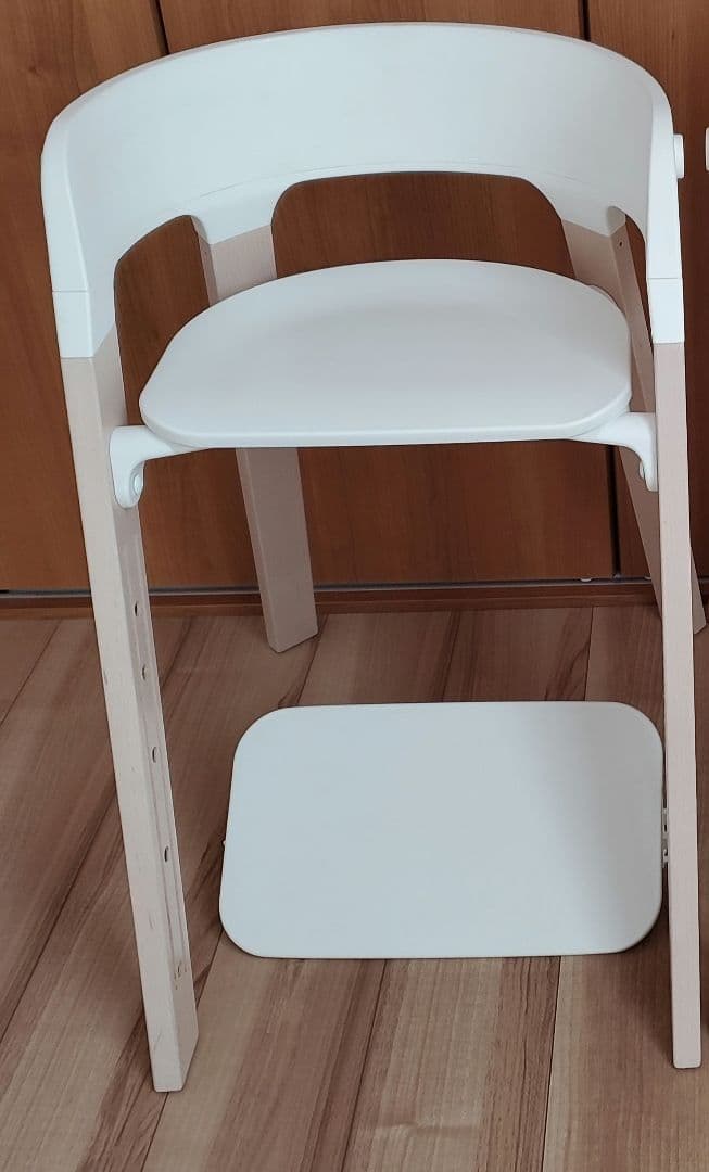 ストッケ　ステップス　チェアー　ホワイトウォッシュ