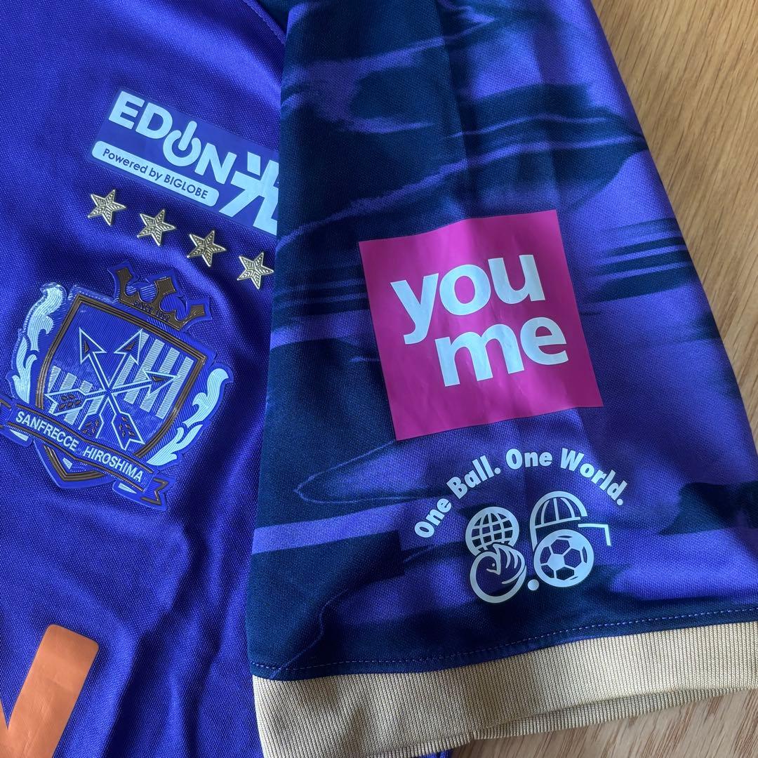 【値引き中】サンフレッチェ広島　ユニフォーム　2024 満田誠選手サイン入り　L