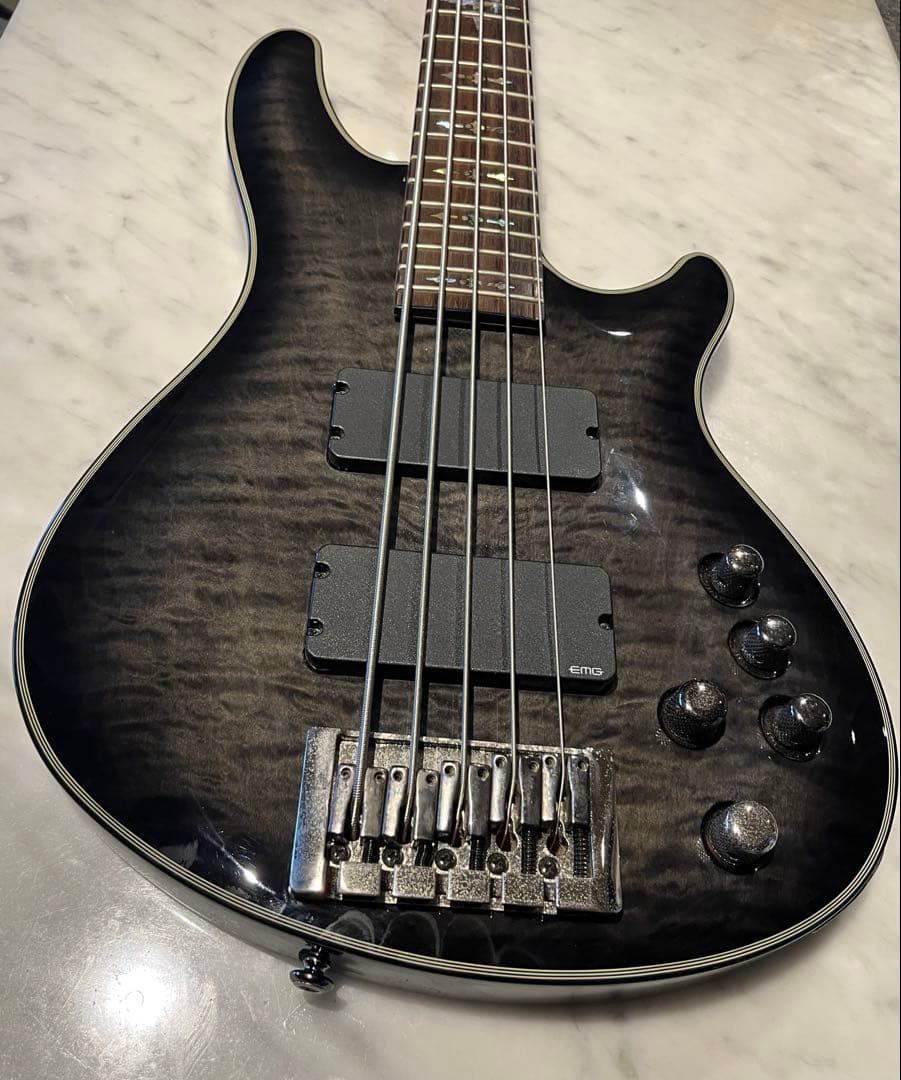 Schecter Diamond Series Elite-5 5弦ベース