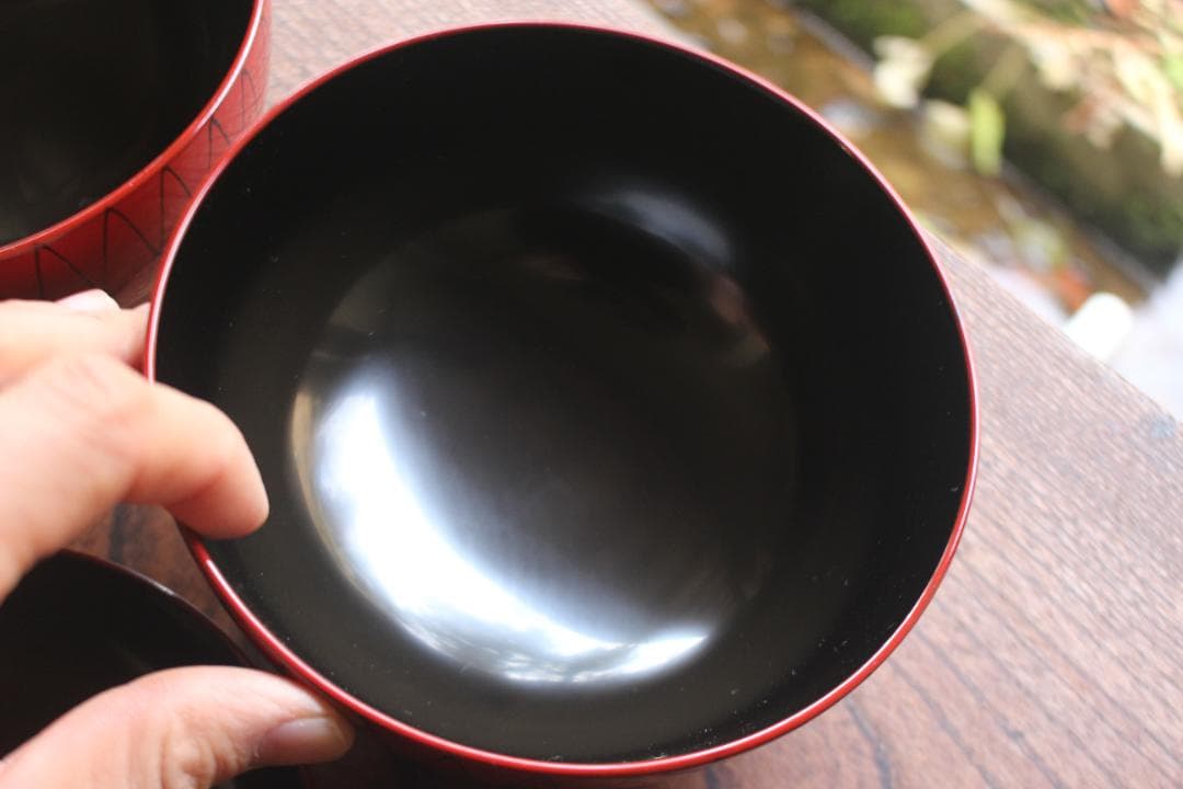 上質朱漆に風情ある網目文の美しい大ぶり煮物椀2点（検輪島塗雑煮椀