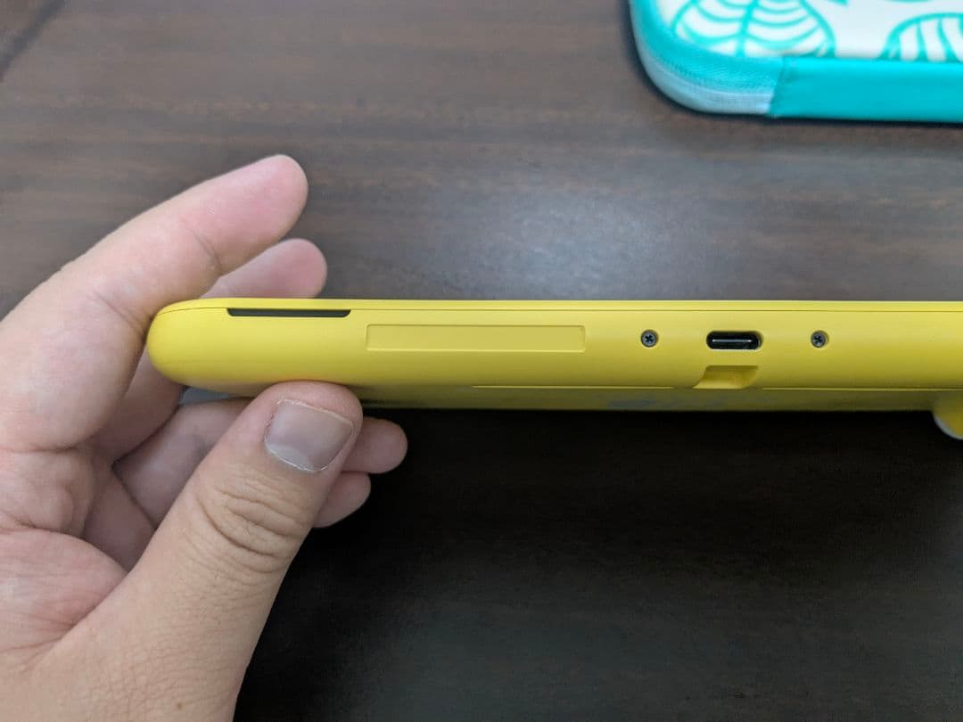 Nintendo Switch Lite イエロー 本体 充電器 ケース付き