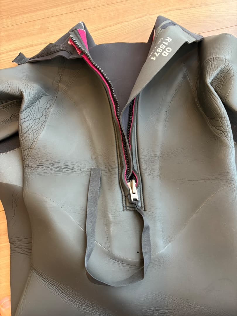 セミドライ ウェットスーツ THE RLM RUBBER