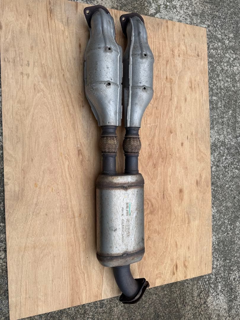 35GTR 2008年式　触媒