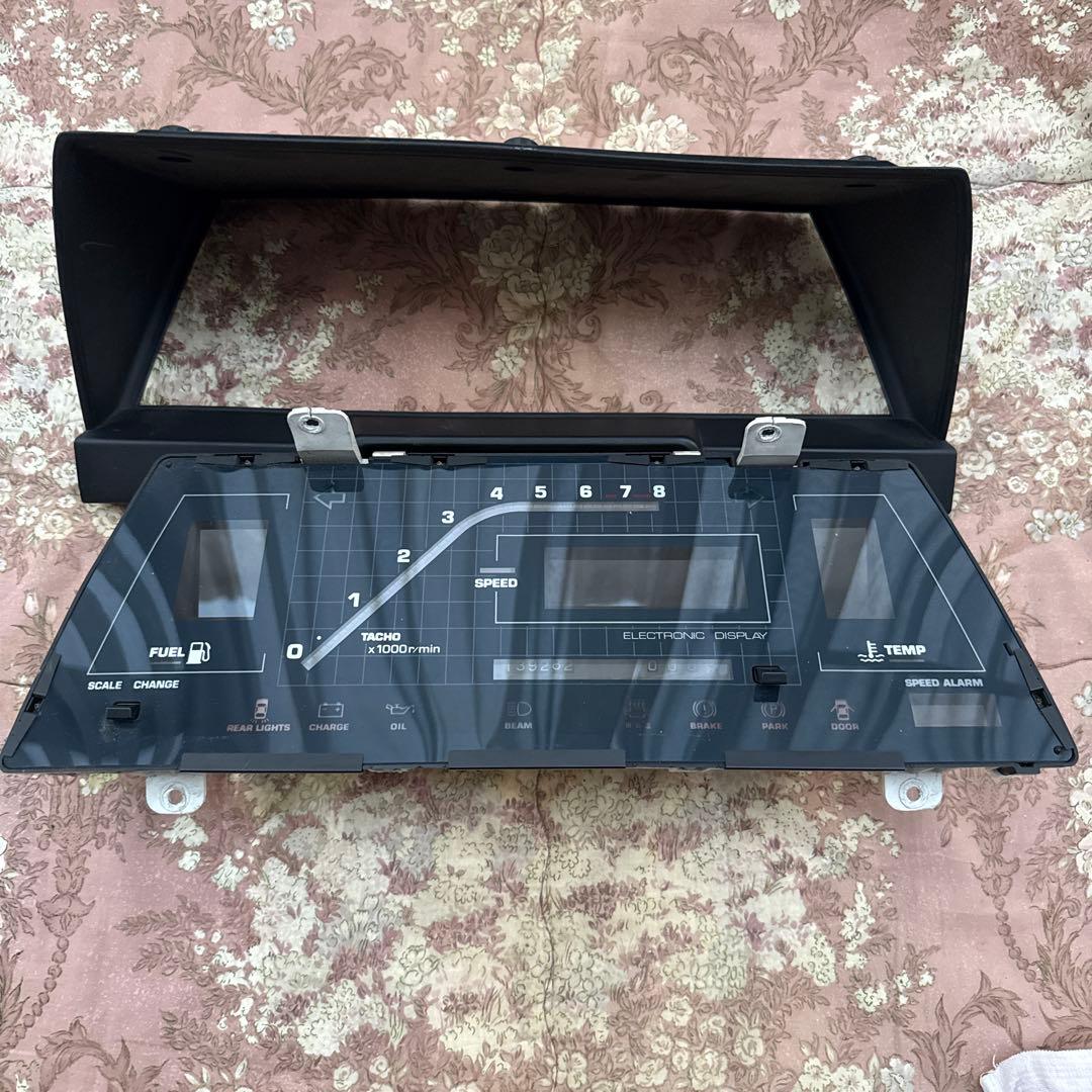 ソアラ　デジタルメーター　フード付き　スピードメーター 電子ディスプレイ