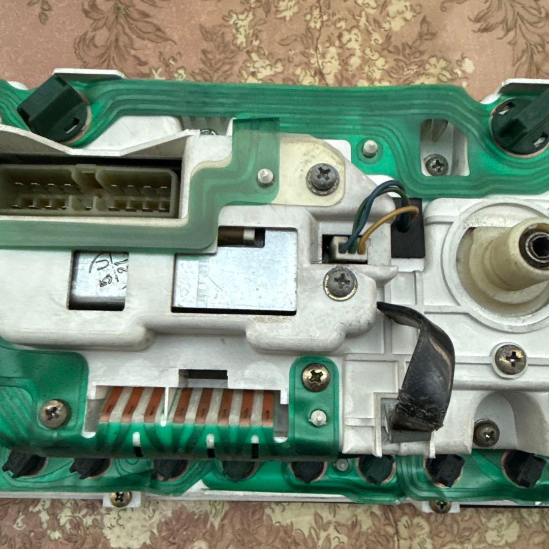 ソアラ　デジタルメーター　フード付き　スピードメーター 電子ディスプレイ