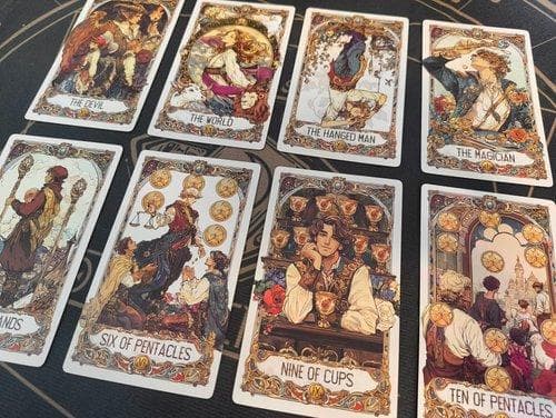 【正規品タロットカード】入手困難✨超美麗✨まるで古典絵画✨星明かりの歌のデッキ