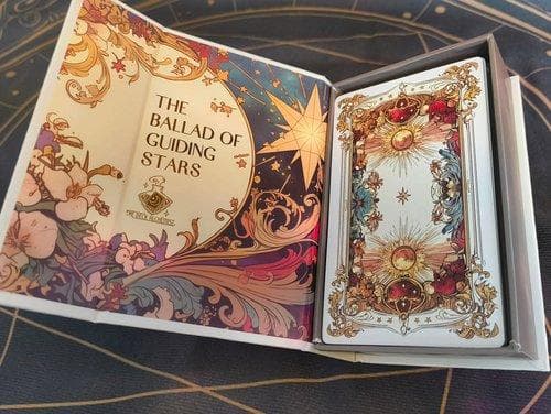 【正規品タロットカード】入手困難✨超美麗✨まるで古典絵画✨星明かりの歌のデッキ