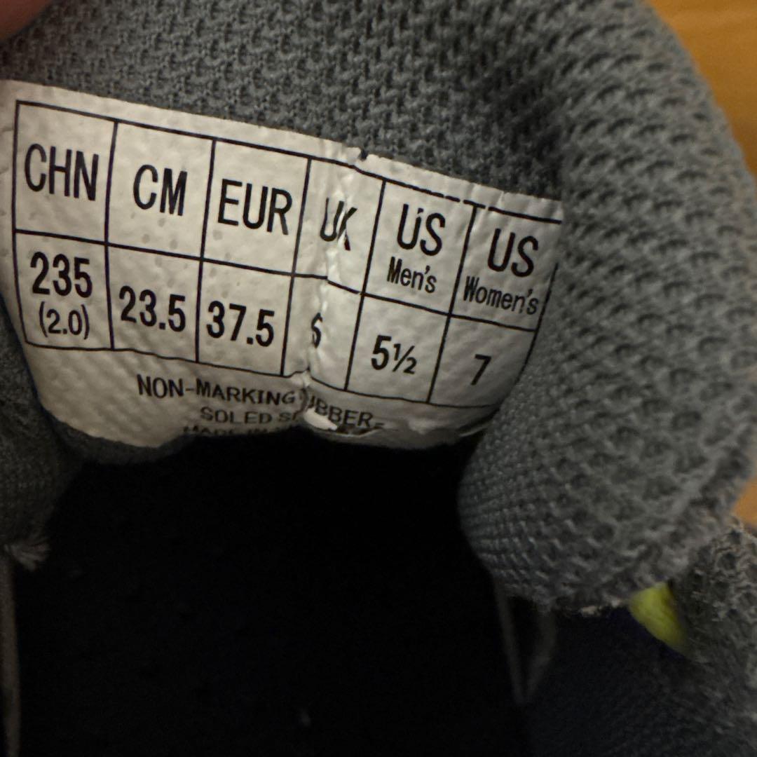 YONEX バドミントンシューズ 65 ホワイト/グレー/イエロー