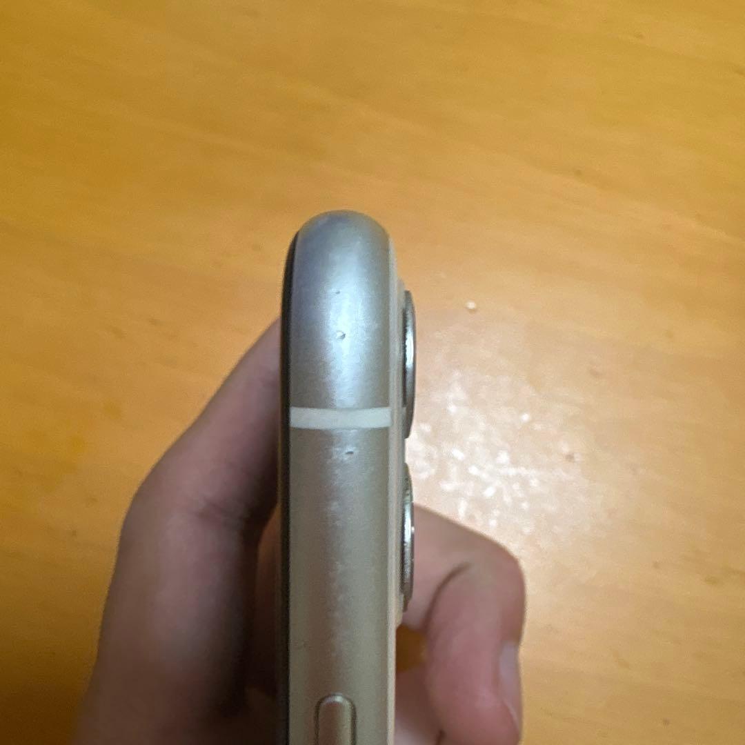 iPhone 11 ホワイト 本体