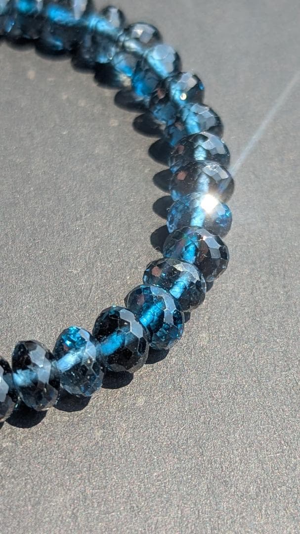 【Yu select】【極上】ロンドンブルートパーズ カットブレスレット