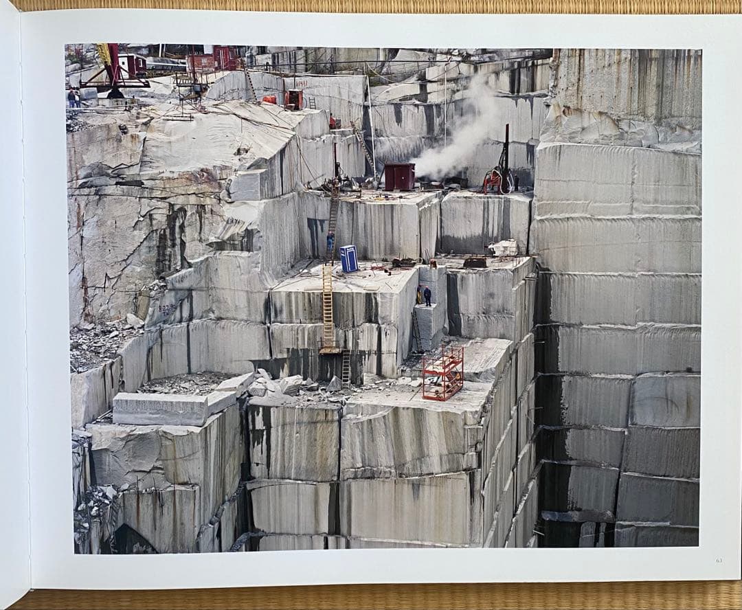 QUARRIES EDWARD BURTYNSKY 洋書　写真集