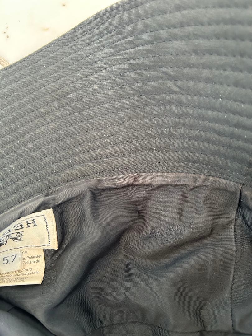 M1207様HERMES ブラック ロゴ付きアウトドアハット 57