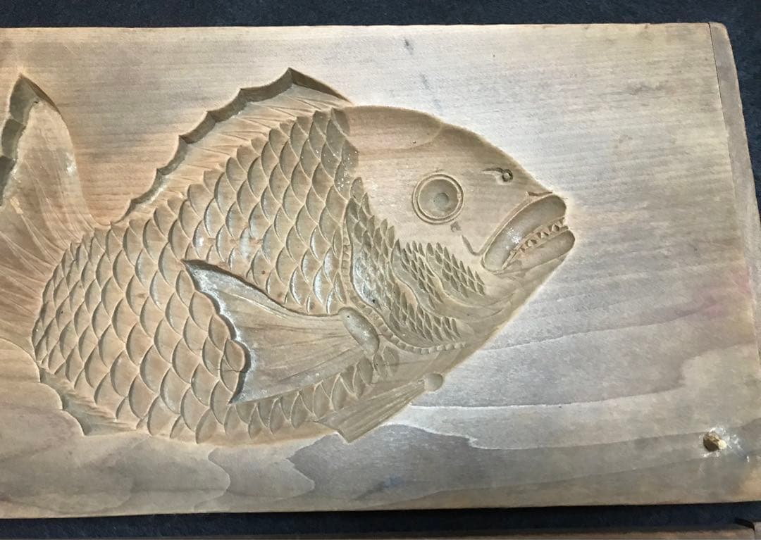 見事な大ぶり鯛菓子型　めでたい骨董