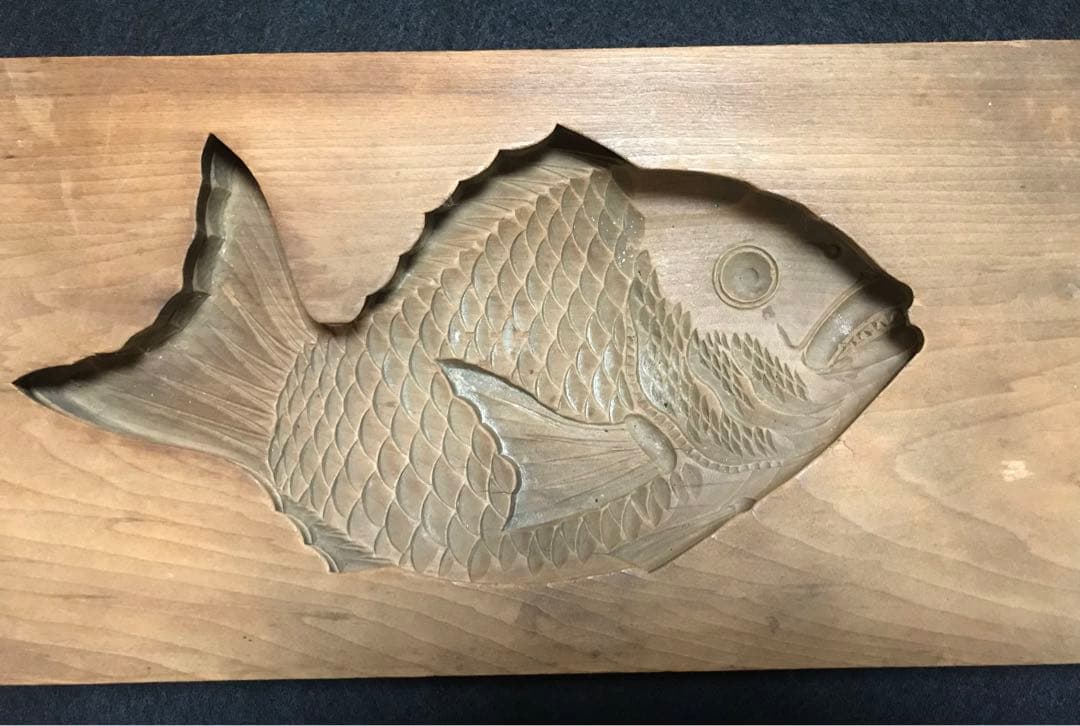 見事な大ぶり鯛菓子型　めでたい骨董