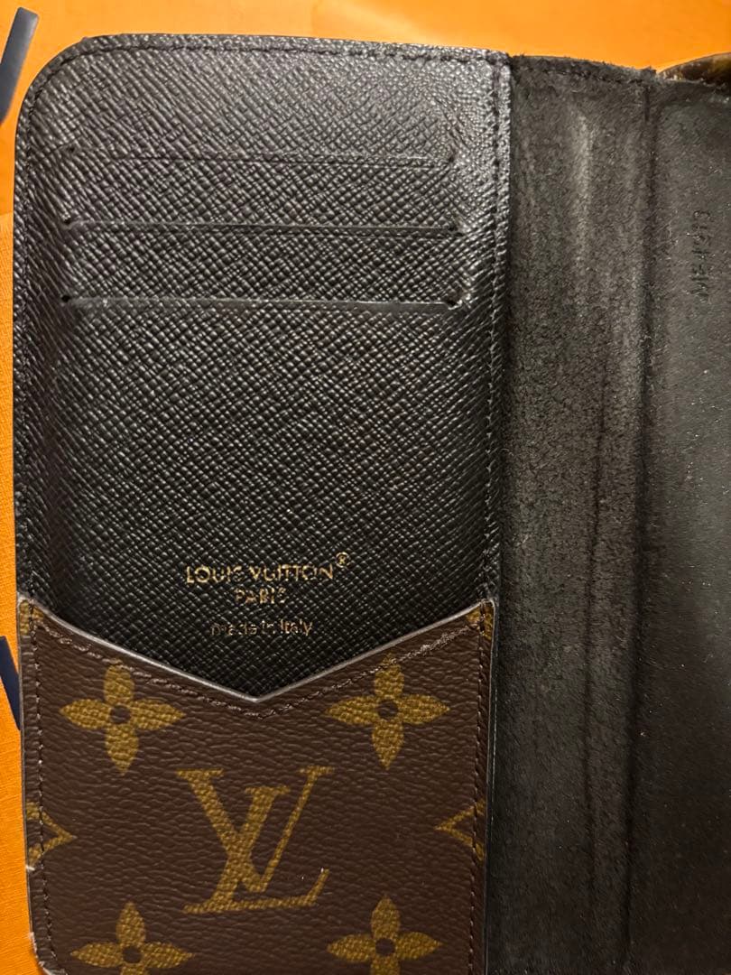 ルイヴィトンスマホケースiPhone15プロ