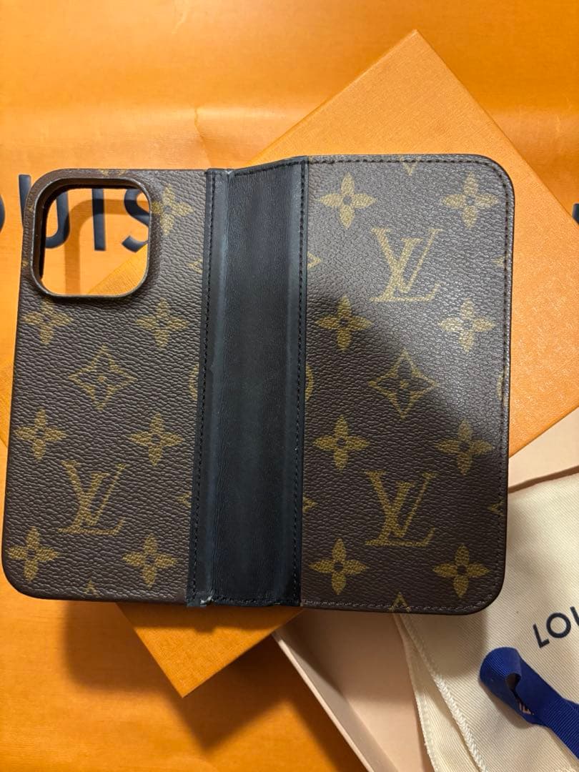 ルイヴィトンスマホケースiPhone15プロ