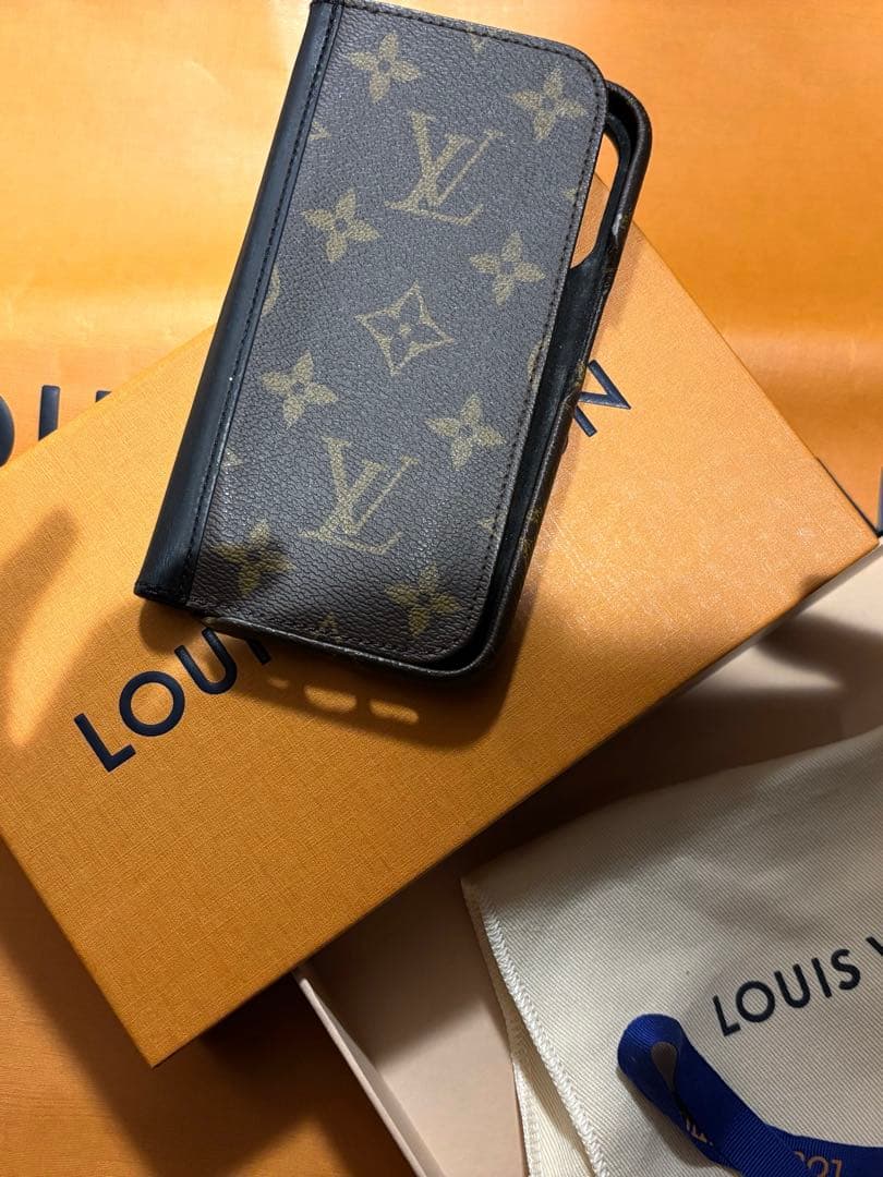ルイヴィトンスマホケースiPhone15プロ