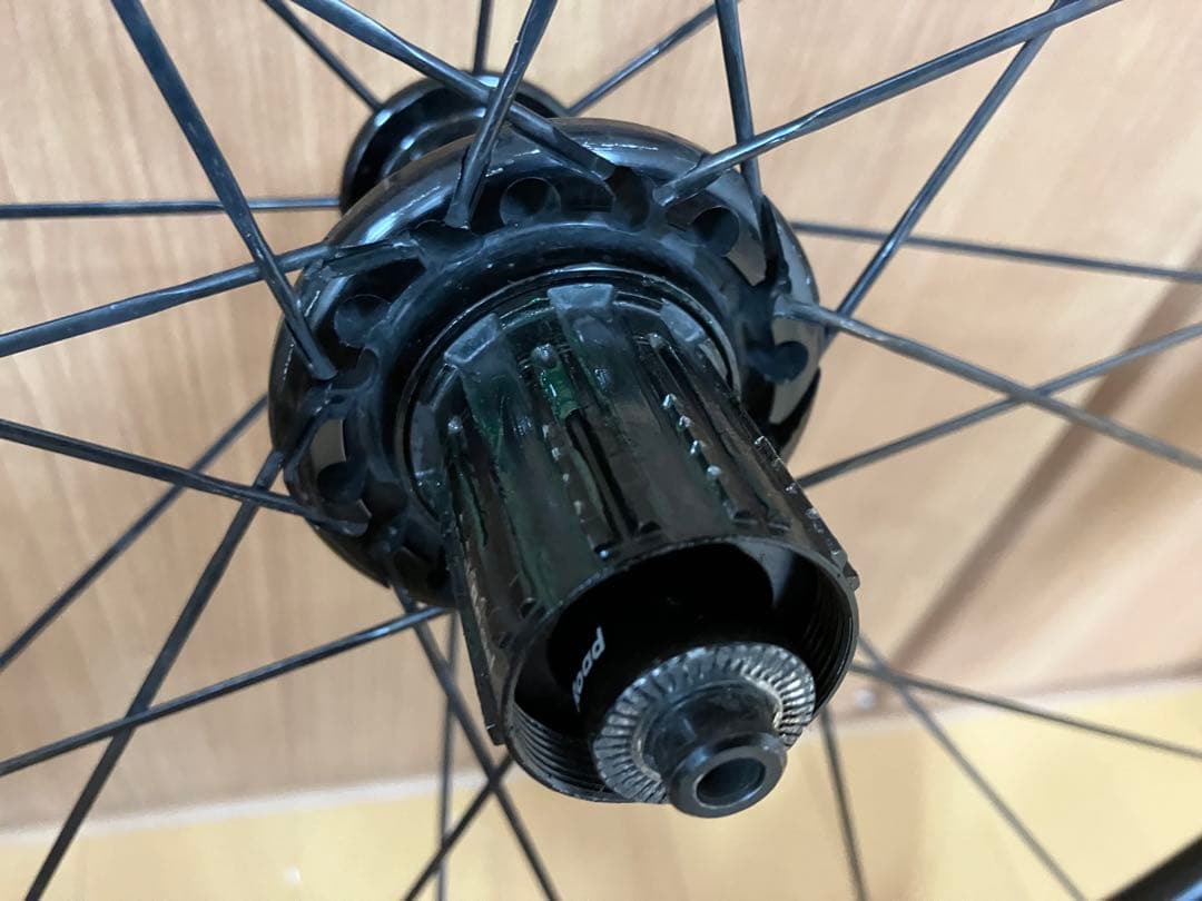 GIANT SLR1 42mm フックレスリム　チューブレス