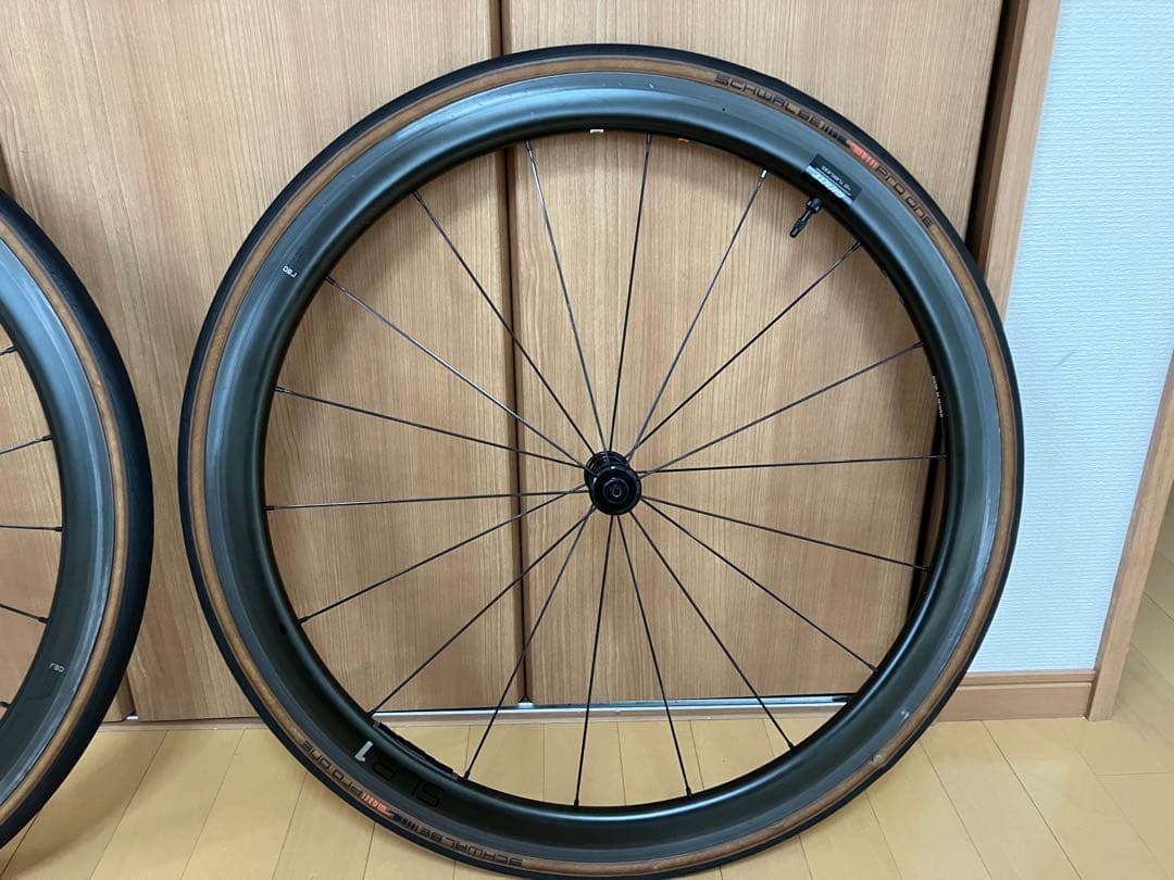 GIANT SLR1 42mm フックレスリム　チューブレス