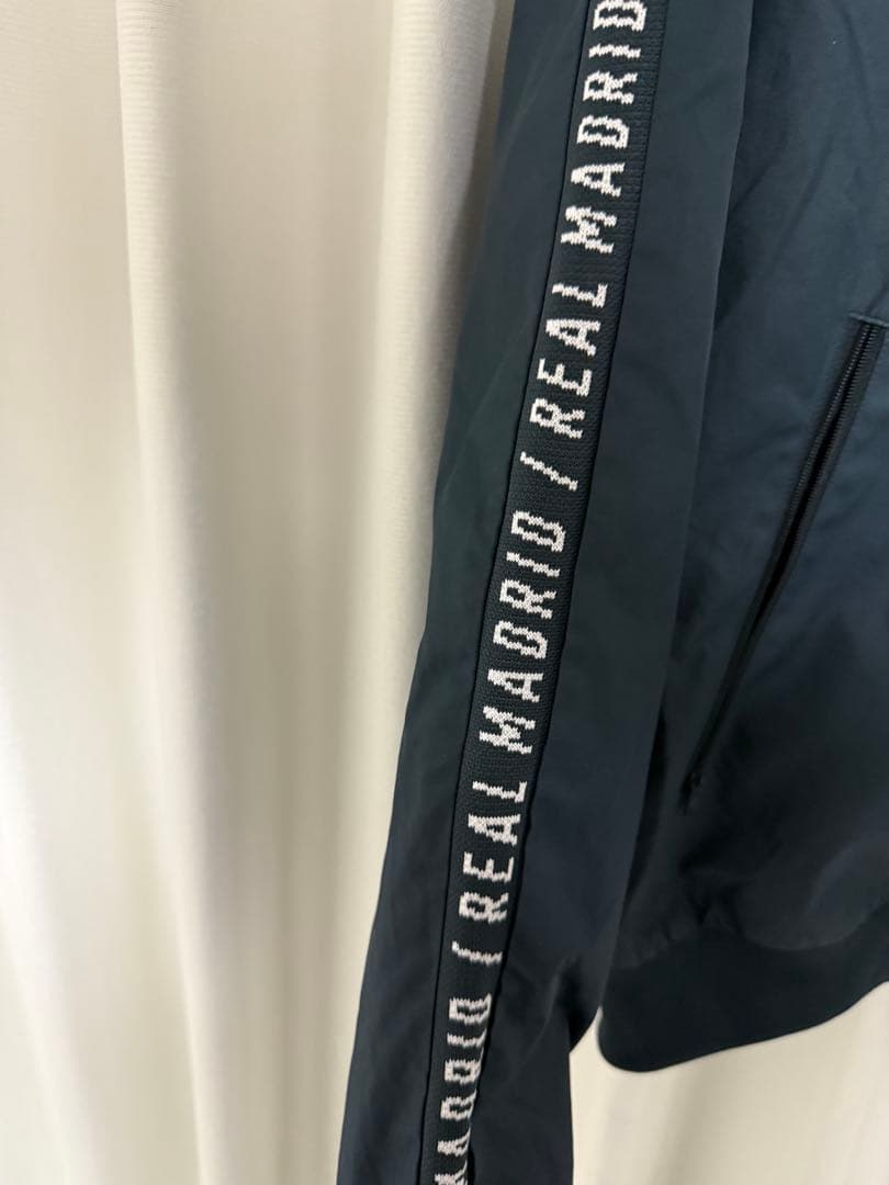 adidas レアルマドリード ジャージ トラックジャケット L ロゴ
