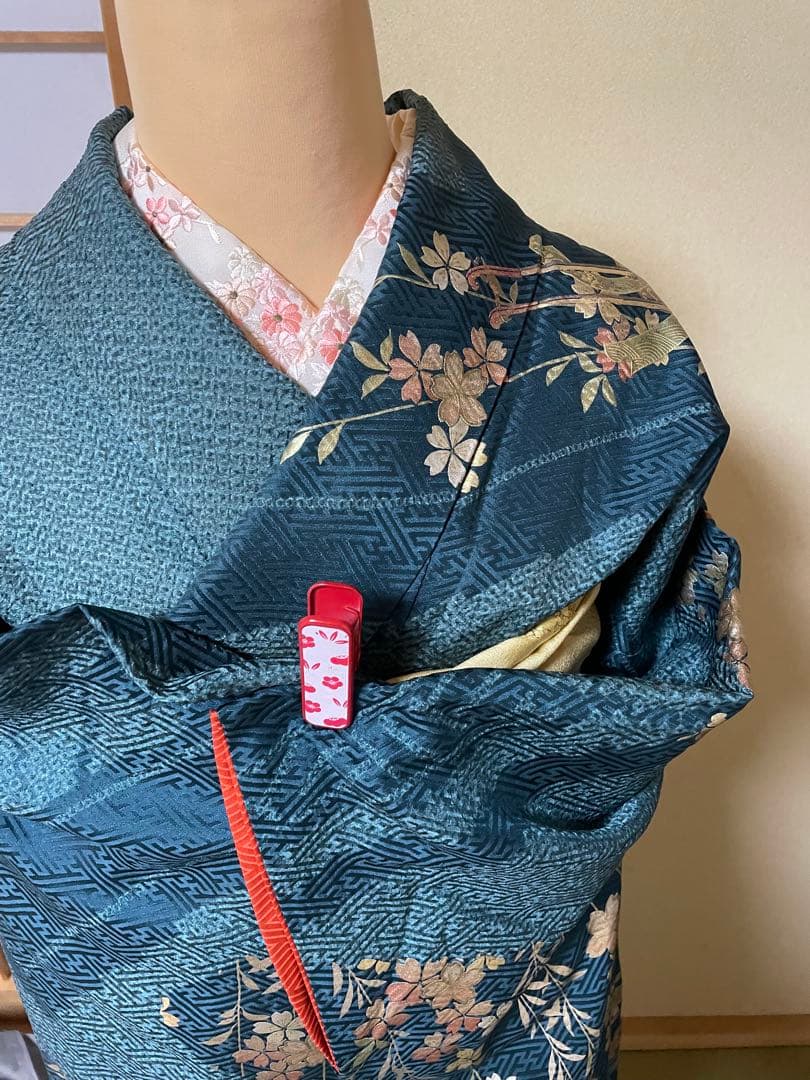 ⭐️セール成人式着てて欲しい豪華振袖　御所車絞り桜ゴールド青緑　振袖のみ