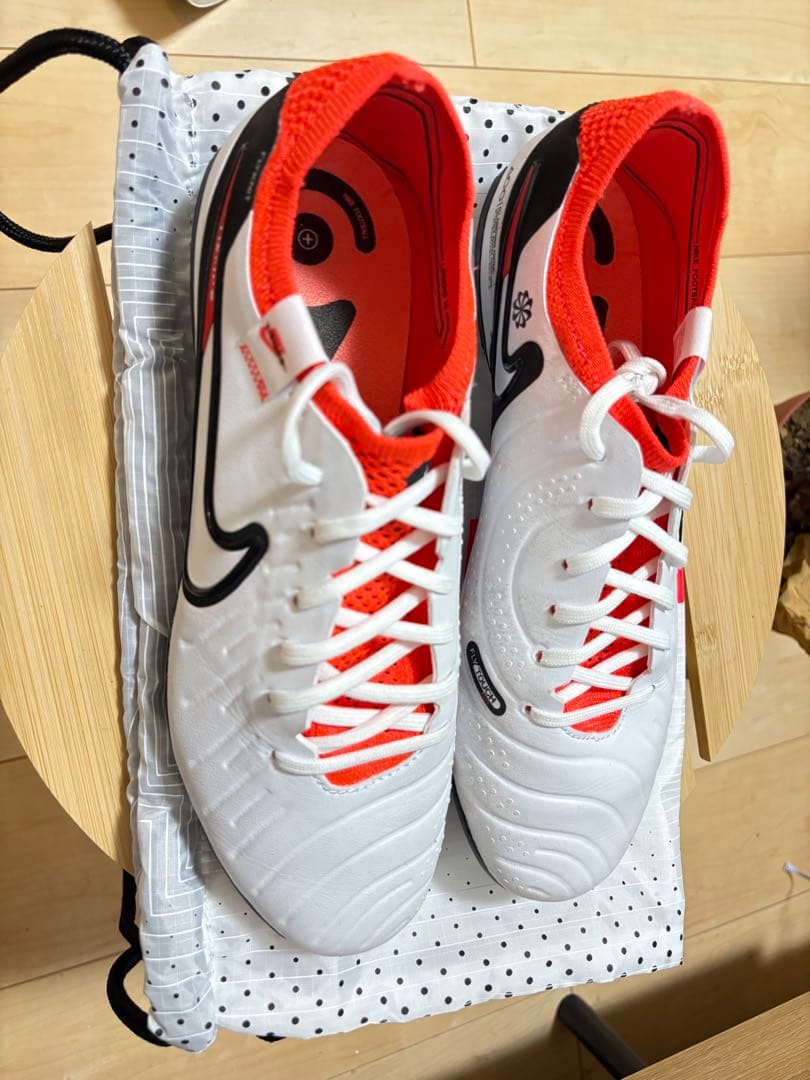 廃盤カラー　ナイキ　ティエンポ レジェンド10 エリート AG 25.5