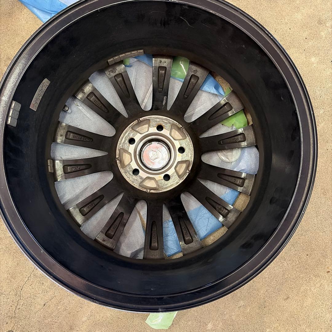 RIZLEY17インチ　ブラック　シルバーホイール