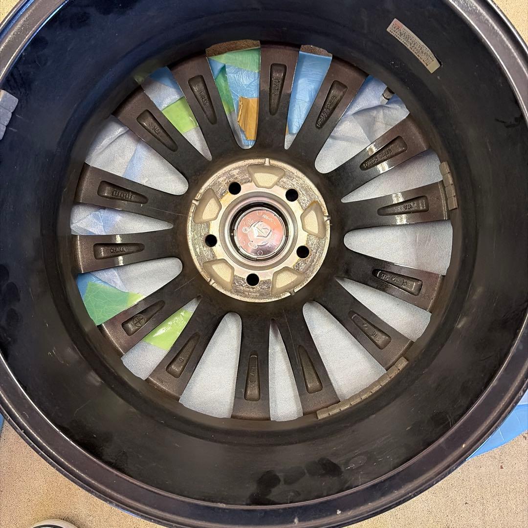 RIZLEY17インチ　ブラック　シルバーホイール