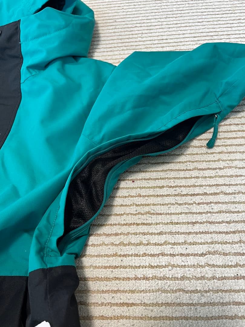 新品　ニキータ　スノーボード　ウエア　ジャケット　レディースS スキー