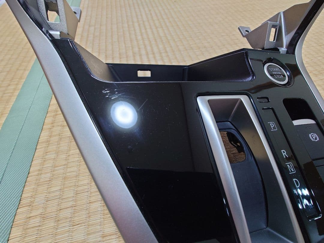 C27セレナ　サイバーナビ CE902SE