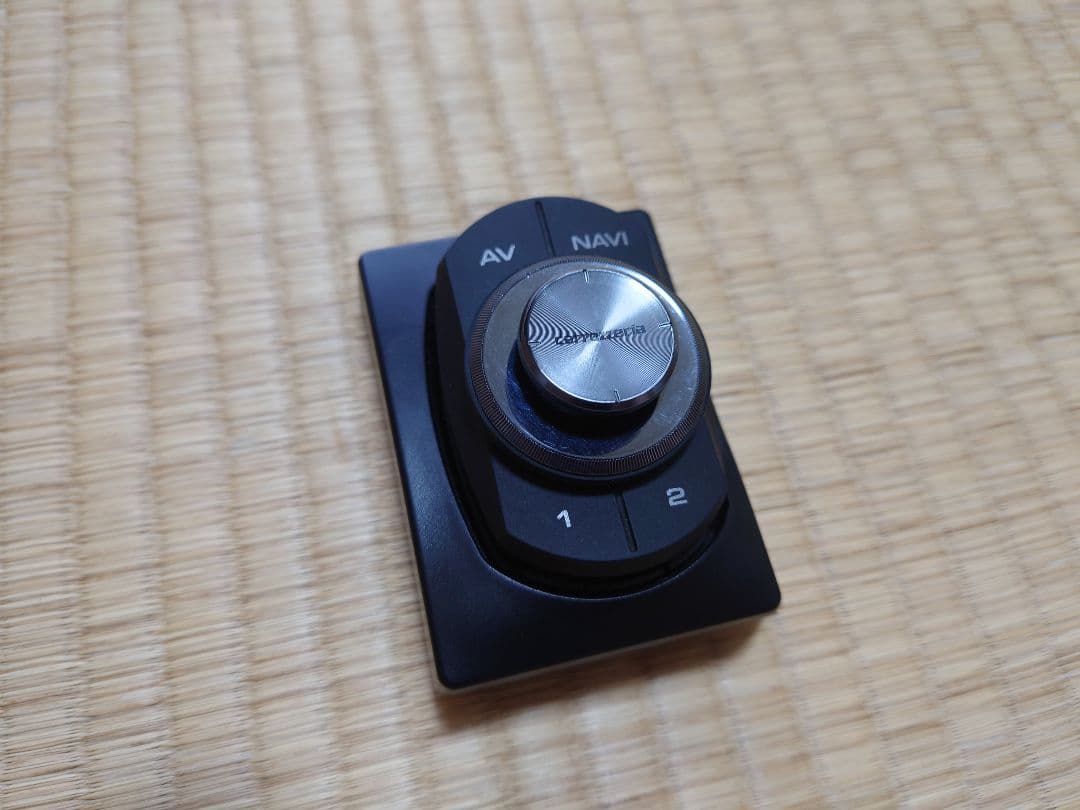 C27セレナ　サイバーナビ CE902SE