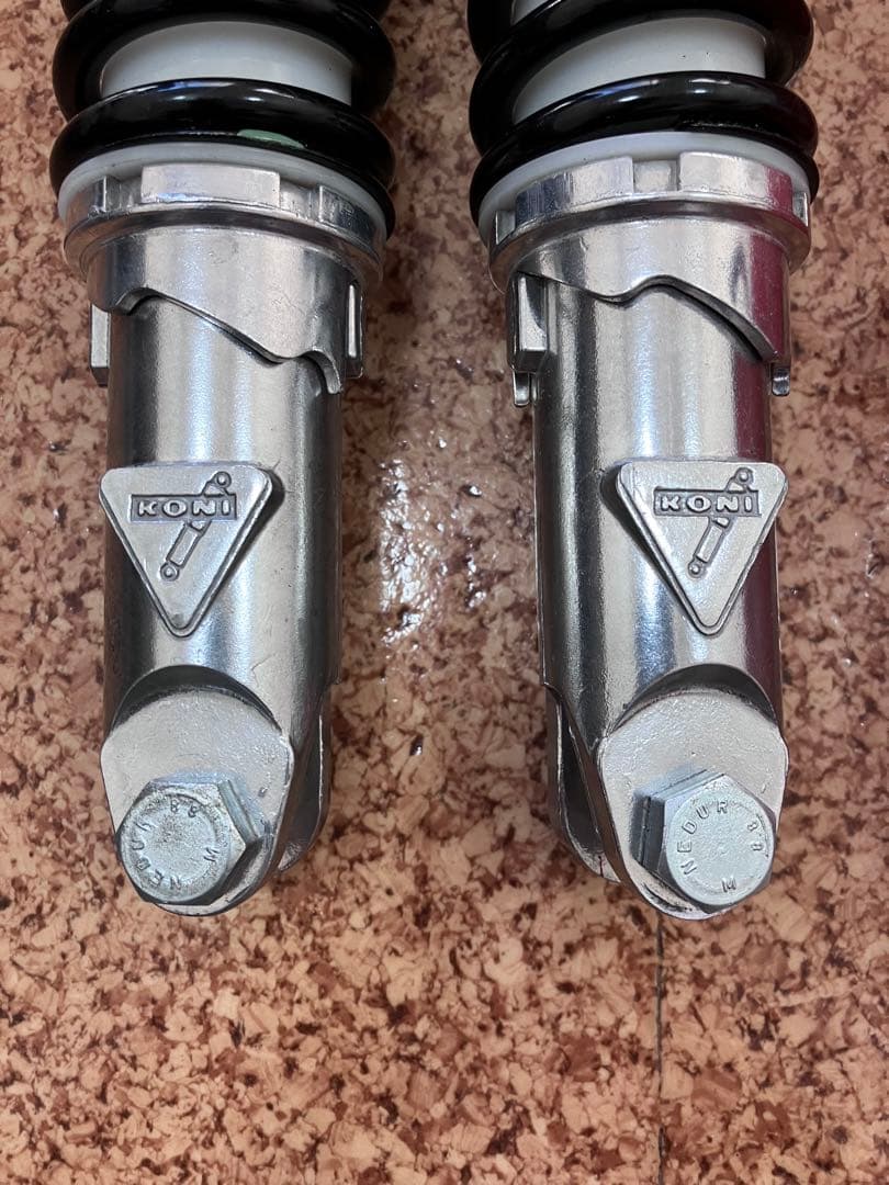 KONI 76K1302(ヨンフォア用320mm) 新品　箱付き