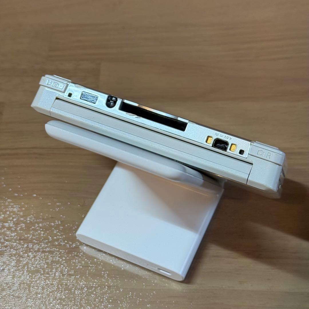 6-041 ニンテンドー3DS アイスホワイト