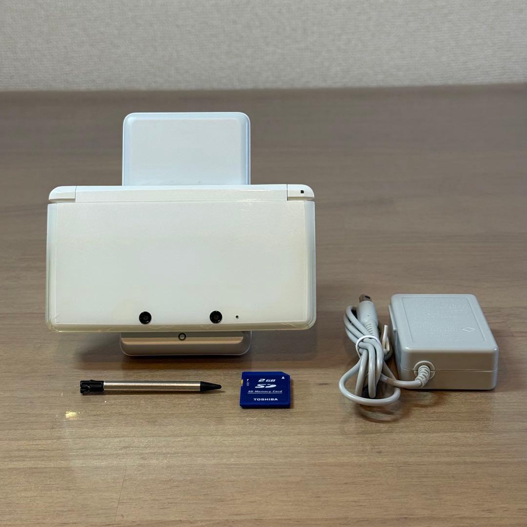 6-041 ニンテンドー3DS アイスホワイト