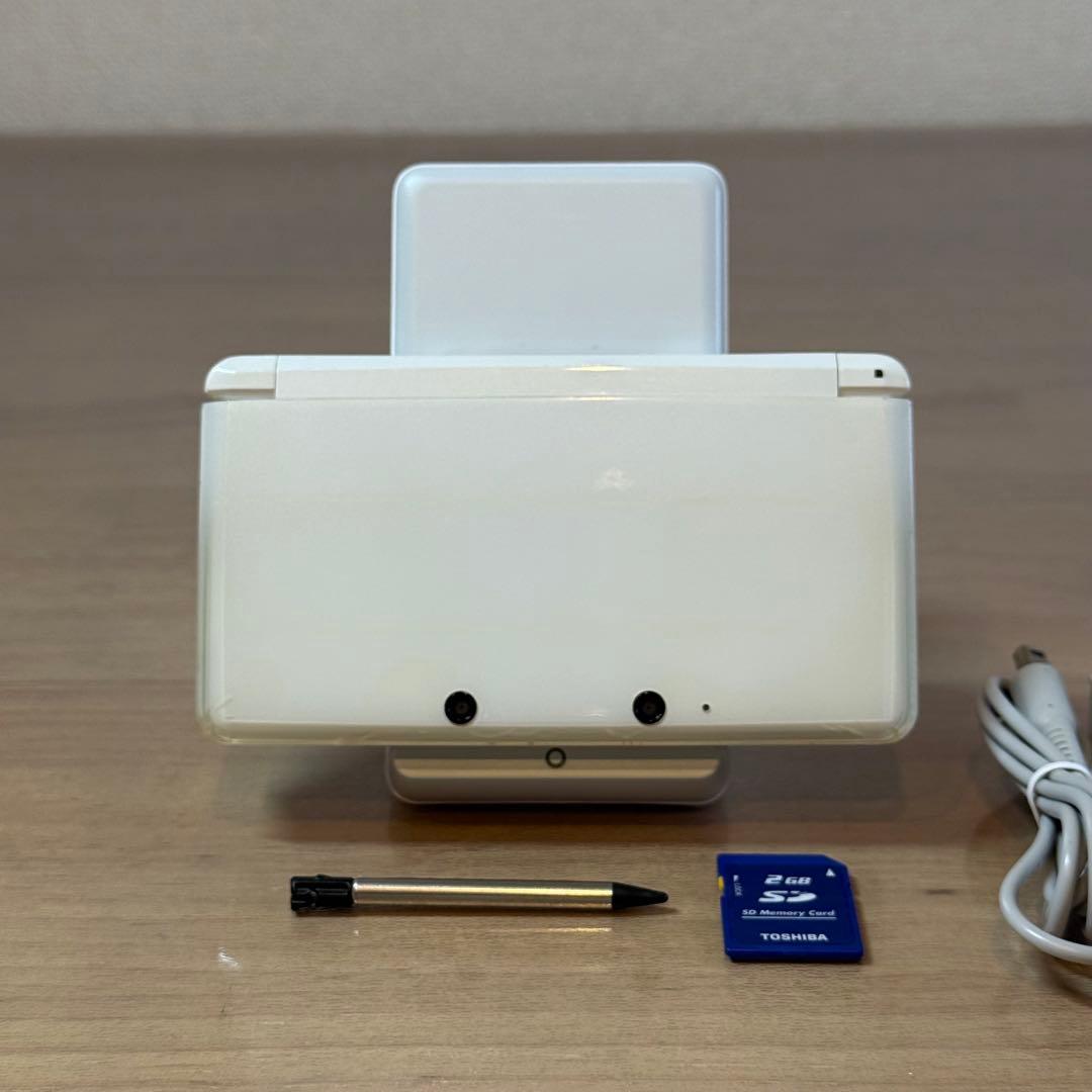 6-041 ニンテンドー3DS アイスホワイト