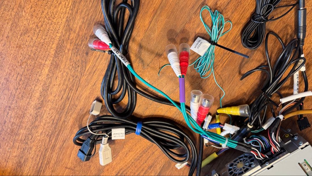 ALPINE DAF11Z カーナビ 大画面タッチパネル