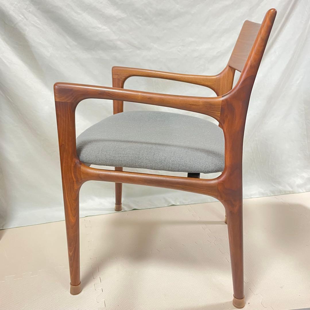 AMOCC ダイニングチェア ウォールナット 無垢 グレー 肘付き 椅子