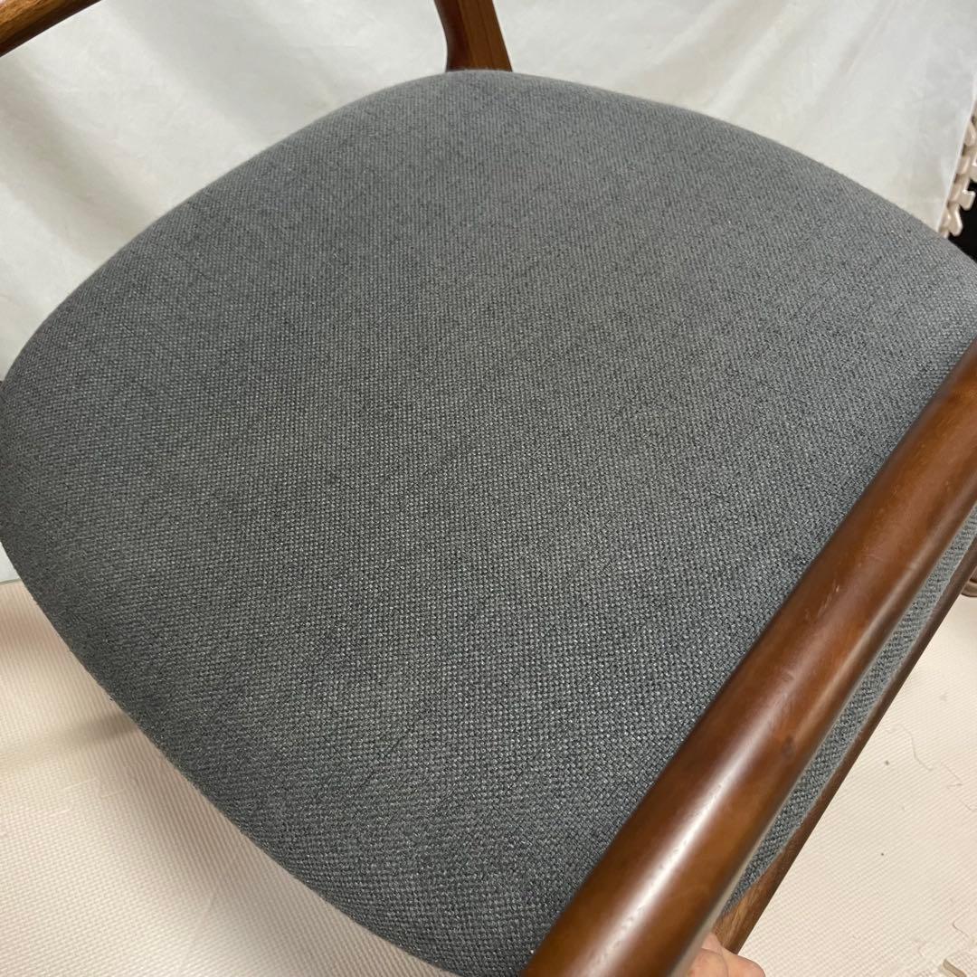AMOCC ダイニングチェア ウォールナット 無垢 グレー 肘付き 椅子