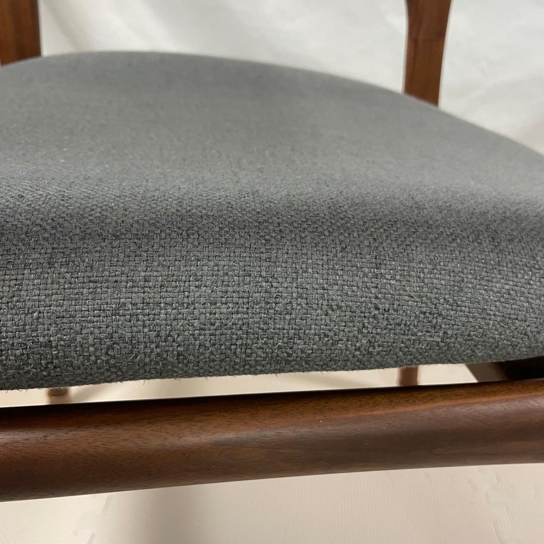 AMOCC ダイニングチェア ウォールナット 無垢 グレー 肘付き 椅子