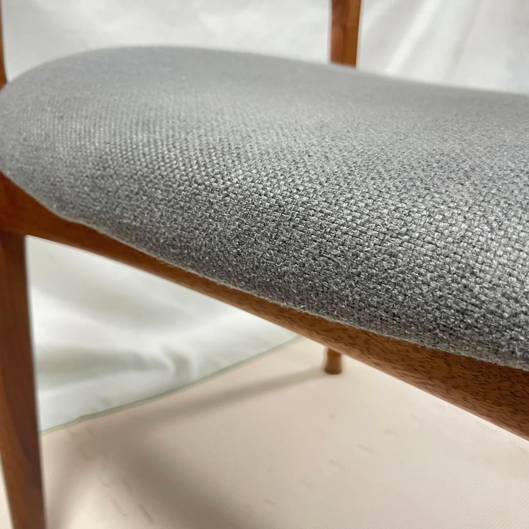 AMOCC ダイニングチェア ウォールナット 無垢 グレー 肘付き 椅子