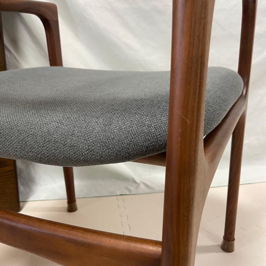 AMOCC ダイニングチェア ウォールナット 無垢 グレー 肘付き 椅子