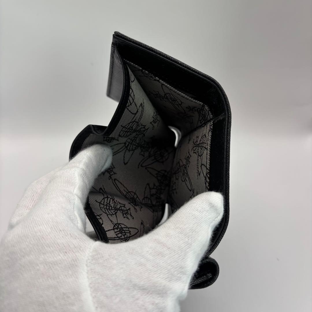 vivienne westwood 三つ折り財布　ブラック　ゴールド　オーブ