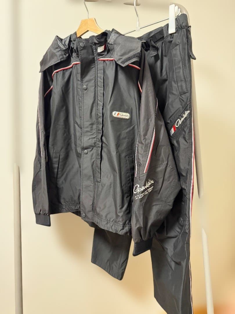 訳あり 美品 がまかつ GM-3083 フィッシングレインスーツ ブラック