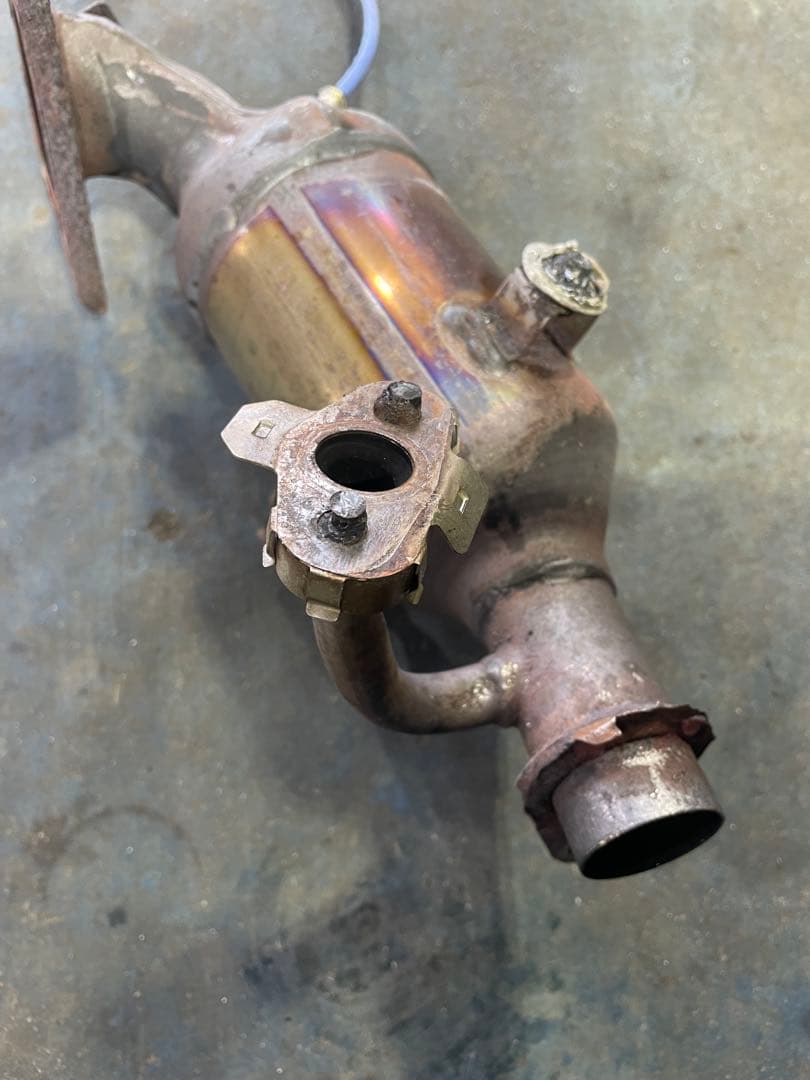 触媒　コンバータ　パッソ　マフラー