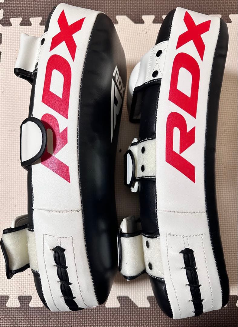 RDX キックミット 黒 ホワイト レッド