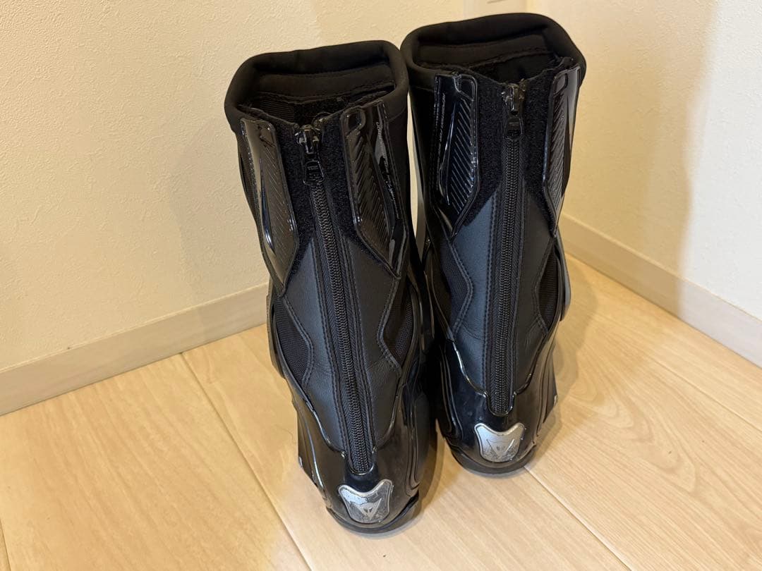 ダイネーゼレーシングブーツ　TORQUE 3 OUT BOOTS